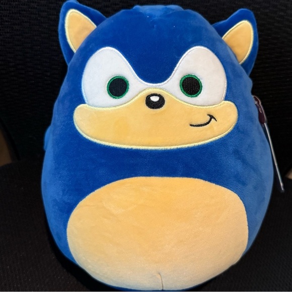 Sonic the Hedgehog 11” Squishmallow - Picture 1 of 3